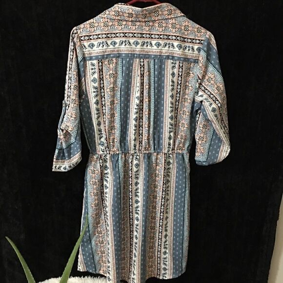 HOSTPICK Gorgeous chest pocket slip like shirt dress - Picture 6 of 8